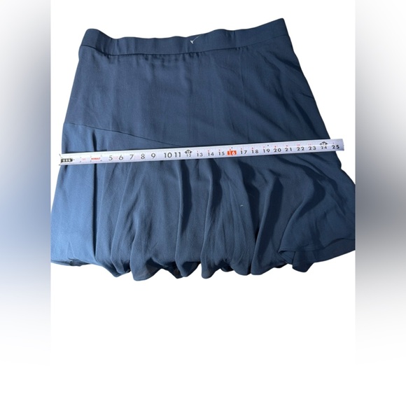 Torrid chiffon asymmetrical navy blue elastic waist skirt size 2x lined - Picture 5 of 7